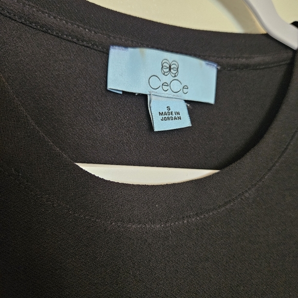 CeCe Black Top Puff Sleeves - Picture 3 of 9